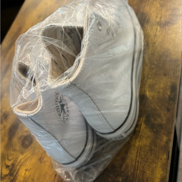 Converse New Women size 7.5 men’s size 5.5 new without box. - Picture 4 of 7